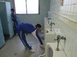 (2)