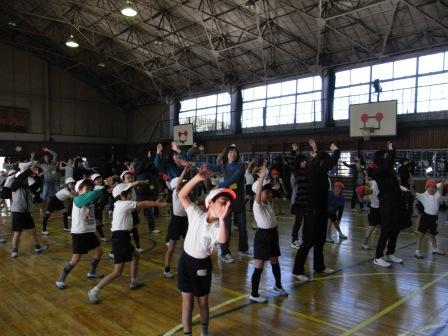 親子で仲良く準備運動