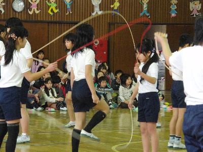 ダブルダッチは縄を回す人がポイント