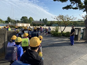 4年あいさつ運動