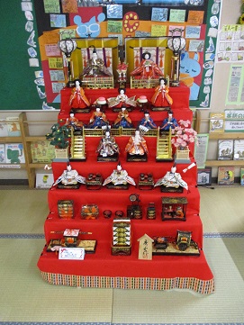 ひな人形