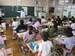 3年