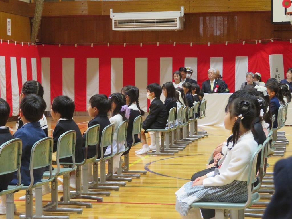 なし