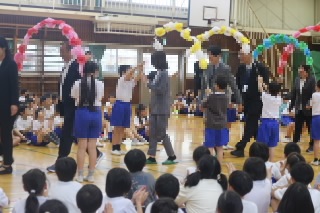 離任式