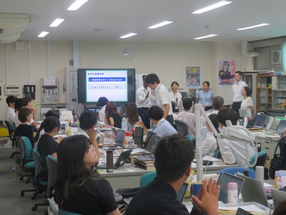 校内研修の様子(2)