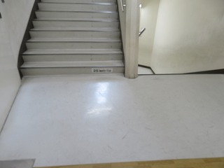 階段の様子