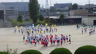 フラッグ演技　5年生