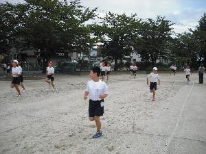 ６